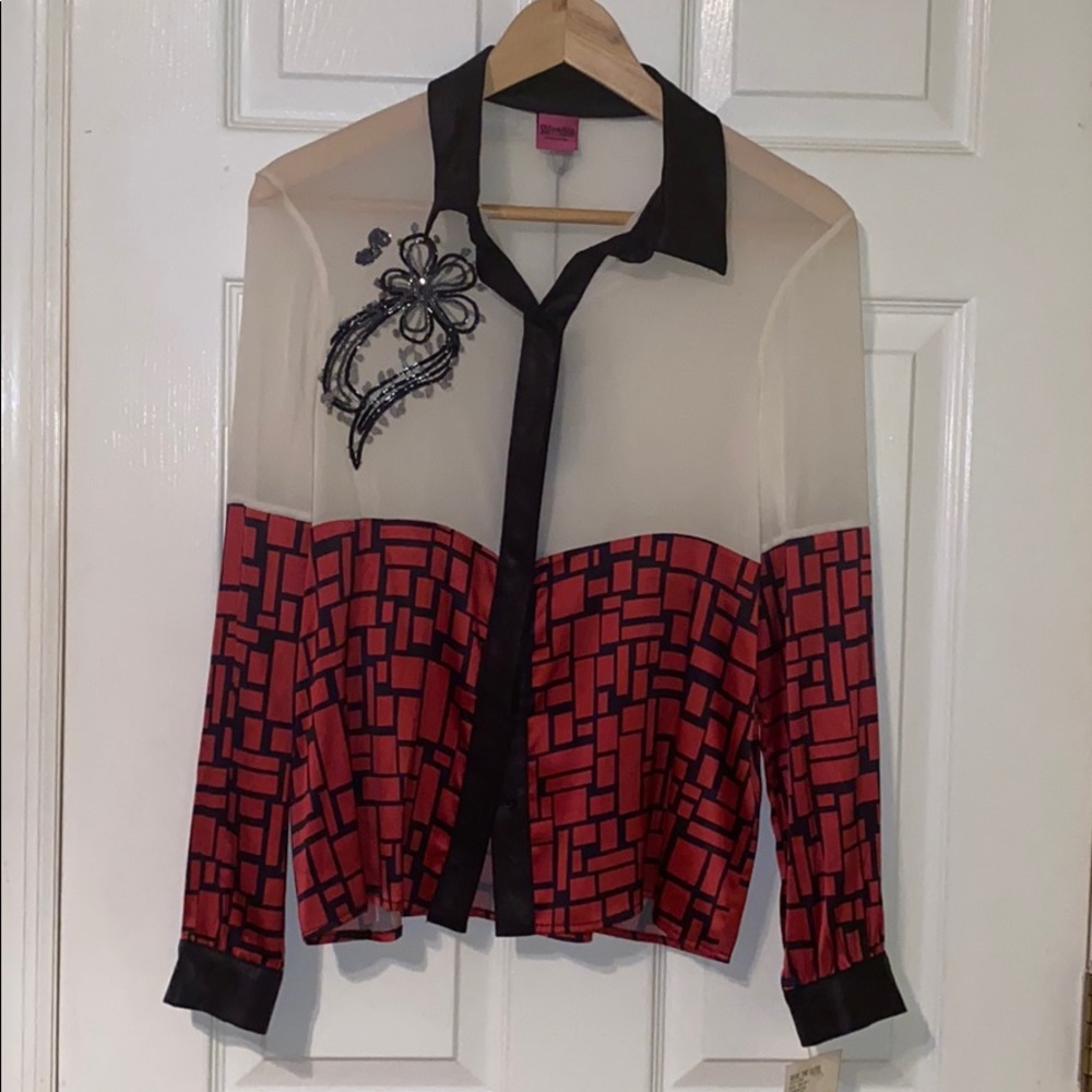 Save the Queen shirt. NWT